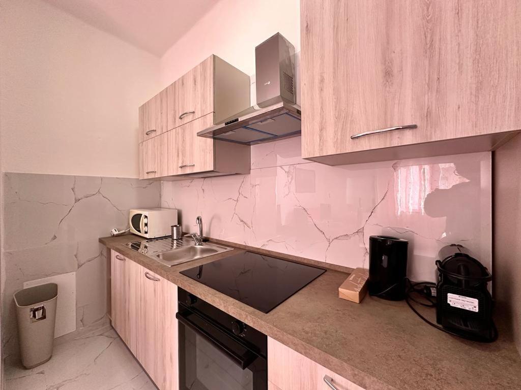 Wh - Dolce Vita - Bilocale - 5 Minuti Dal Centro - Parcheggio Gratuito - Wifi Sanremo Exterior photo
